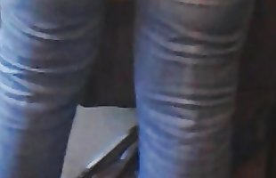 hitam pantat dalam ketat jeans